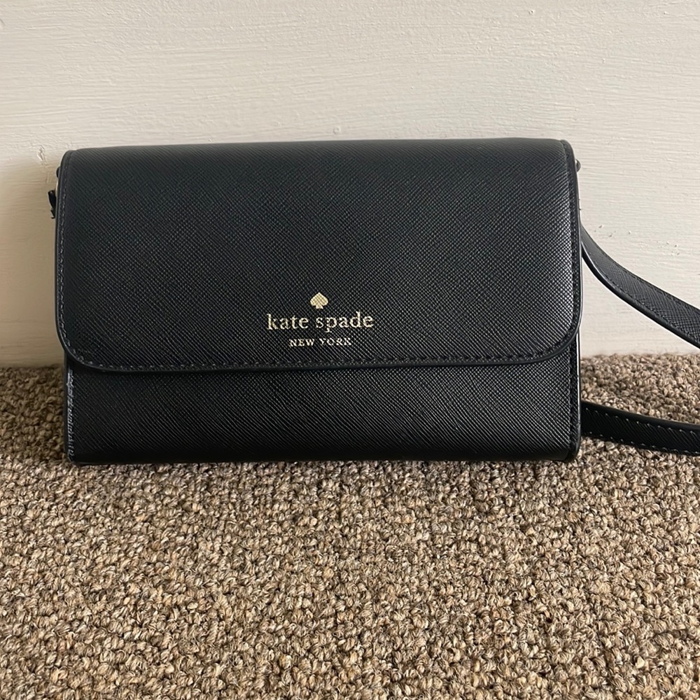 Brand new Kate Spade crossbody bag 💜